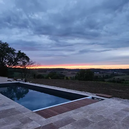 Nyaraló De Charme, Bastide Avec Piscine Sainte-Juliette