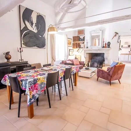 De Charme, Bastide Avec Piscine Hébergement de vacances